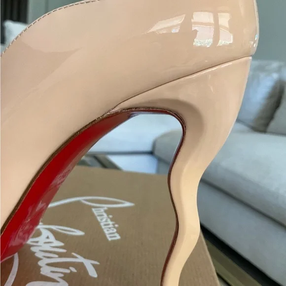 Authentic Christian Louboutin Pigalle Plato nude patent heel, size 39.5 - Picture 11 of 12